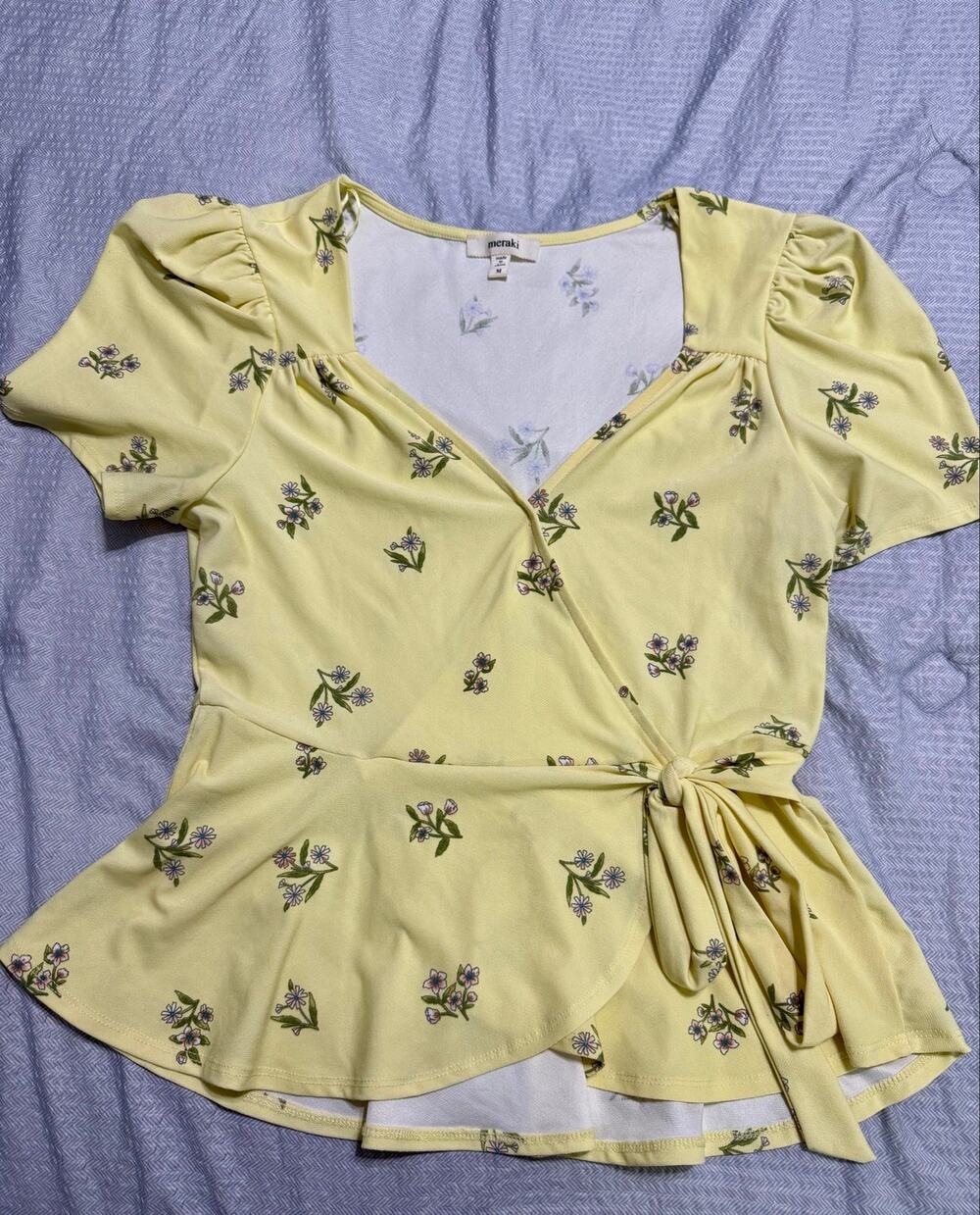 Meraki Floral Yellow Puff Sleeve Wrap Front Peplum Blouse Women’s M